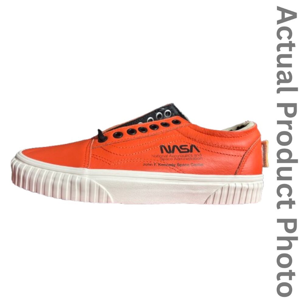 Vans Old Skool NASA Space Voyager Sneakers in Firecracker/Orange. Men's 8.5. NWT - Picture 2 of 9